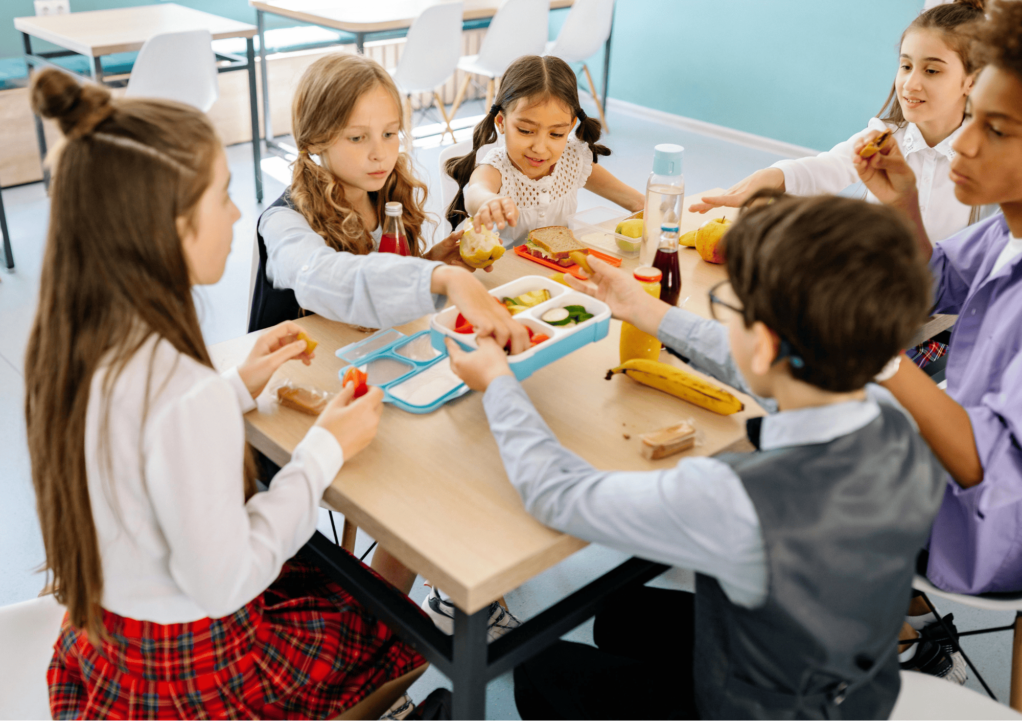 Kinder essen gemeinsam in der Schule – Prävention durch gesunde Ernährung im Schulalltag